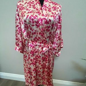 Victoria’s Secret Kimono Robe